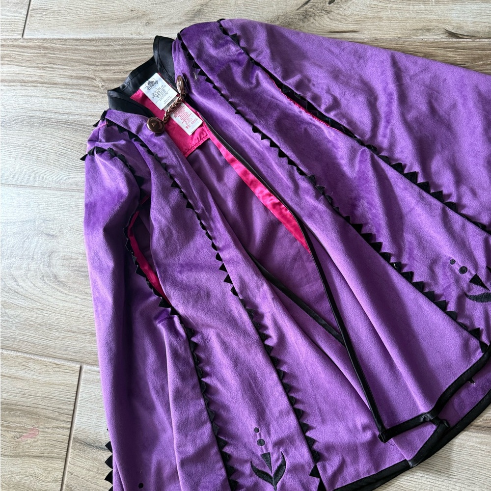 Disney Frozen Anna Costume ( traveling costume) - Picture 7 of 7